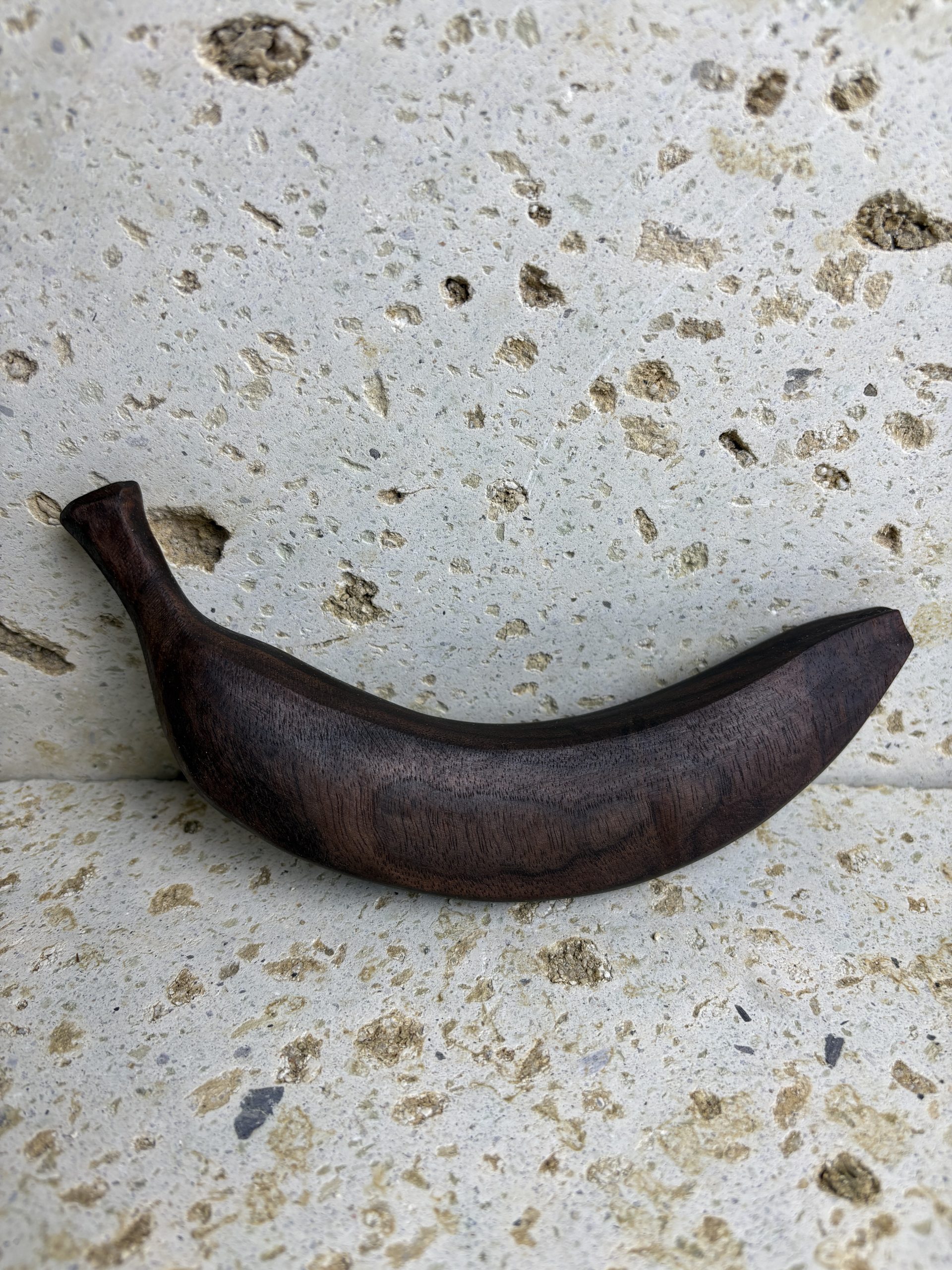 kinobanana black　walnut LV37